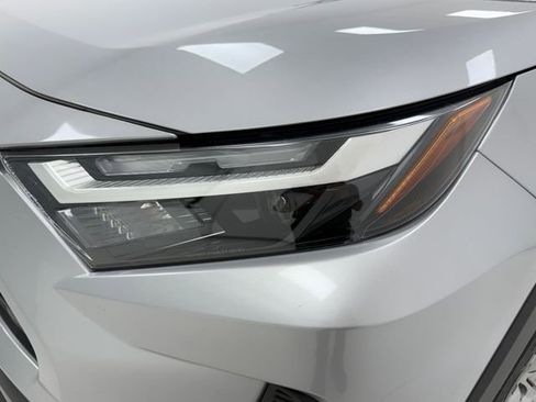 Used 2023 Toyota RAV4 XLE w/ Convenience Package FWD image 6
