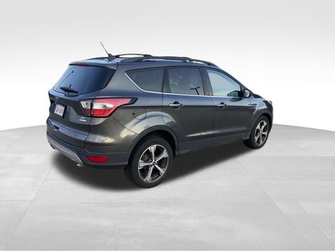 Used 2018 Ford Escape SEL w/ Ford Safe & Smart Package FWD image 13