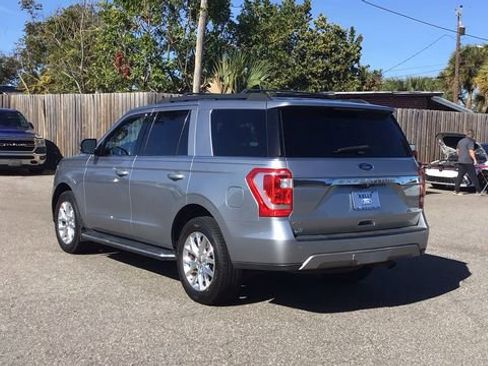 Certified 2020 Ford Expedition XLT w/ Equipment Group 202A image 8