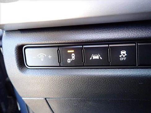 Used 2021 Kia Telluride LX image 14