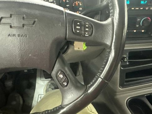 Used 2004 Chevrolet Tahoe Z71 w/ Z71 Preferred Equipment Group AWD/4WD image 40