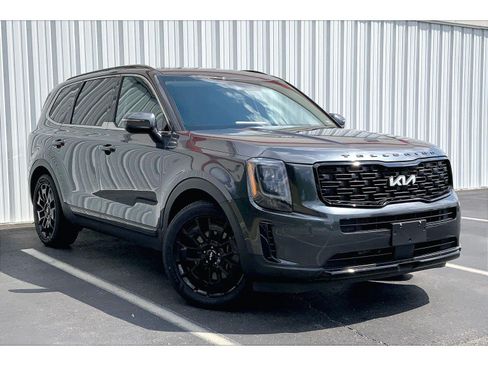 Used 2022 Kia Telluride EX w/ EX Premium Package AWD/4WD image 2