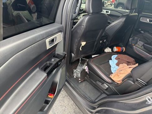 Used 2023 Ford Explorer ST-Line w/ Class IV Trailer Tow Package RWD image 12