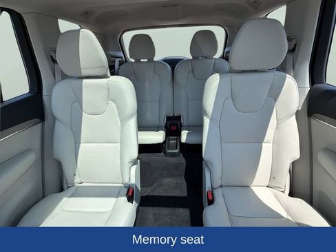 Used 2024 Volvo XC90 B6 Plus AWD/4WD image 19