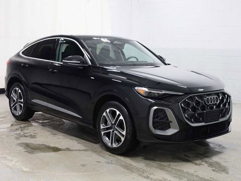 Certified 2025 Audi Q5 Prestige image 13