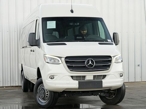 Used 2025 Mercedes-Benz Sprinter 3500 w/ Charging Package, Dashboard image 4