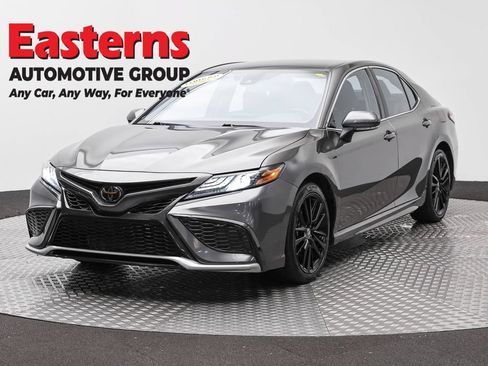 Used 2023 Toyota Camry XSE FWD image 1