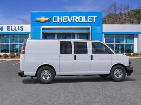 New 2025 Chevrolet Express 2500 w/ Driver Convenience Package RWD image 30