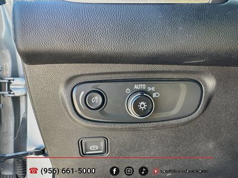 Used 2022 GMC Terrain SLE w/ Driver Convenience Package FWD image 19