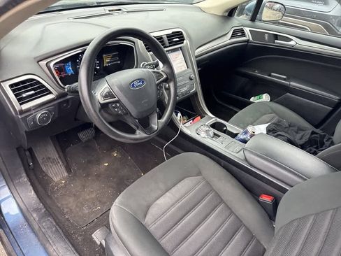 Used 2019 Ford Fusion SE image 27