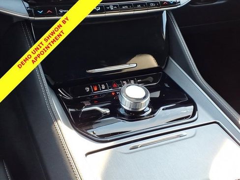 New 2026 Jeep Grand Wagoneer image 9