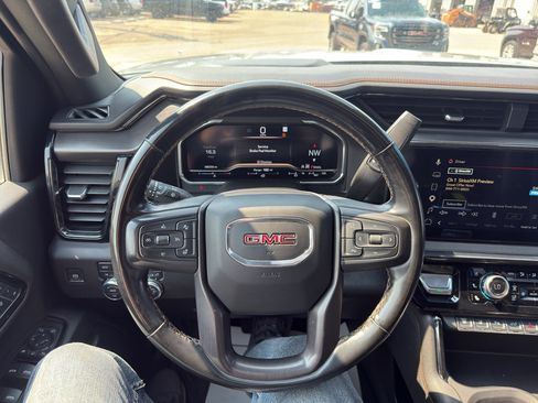 Used 2025 GMC Sierra 3500 AT4 w/ AT4 Premium Plus Package AWD/4WD image 16