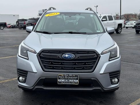 Used 2023 Subaru Forester Premium AWD/4WD image 11