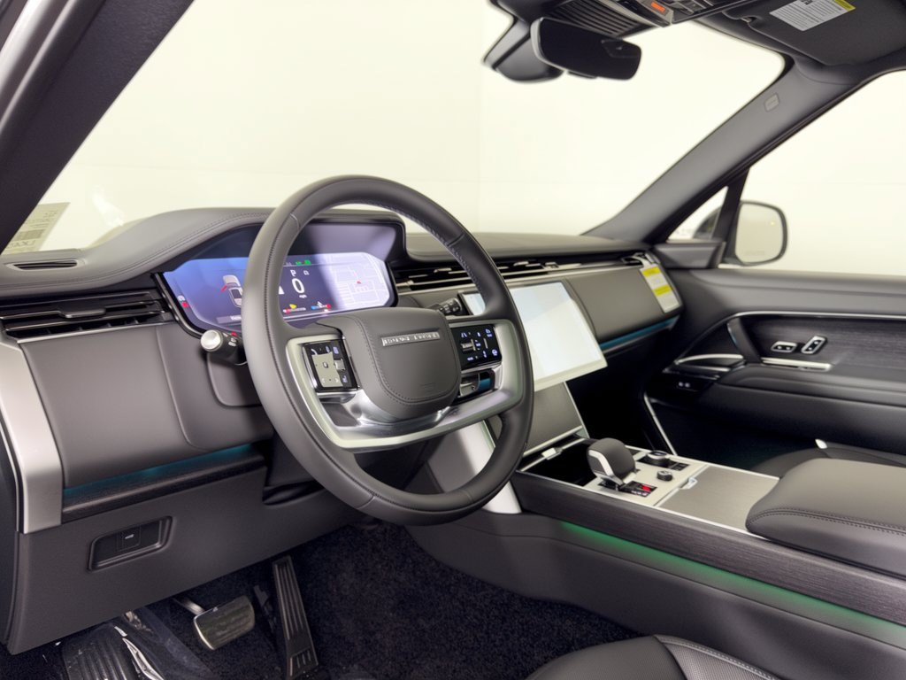 New 2027 Land Rover Range Rover Long Wheelbase SE AWD/4WD image 4