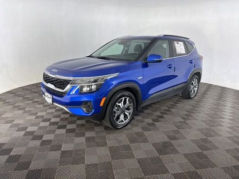 Certified 2022 Kia Seltos EX AWD/4WD image 5