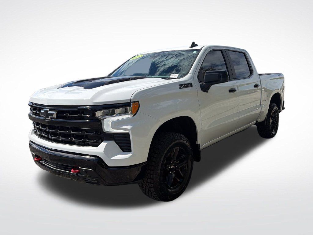 Used 2024 Chevrolet Silverado 1500 LT Trail Boss w/ Convenience Package II AWD/4WD image 10