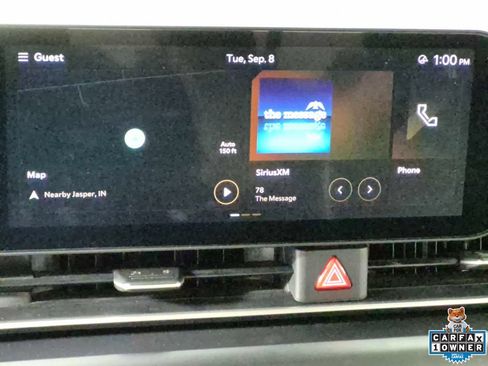 Used 2025 Kia Carnival FWD image 22
