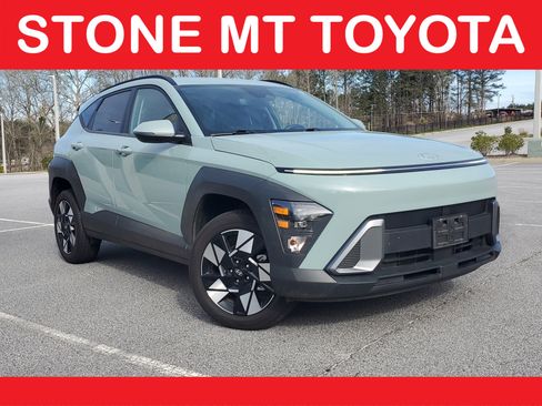 Used 2025 Hyundai Kona SEL image 1