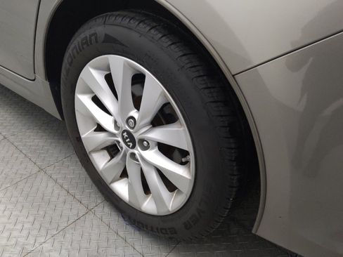 Used 2016 Kia Optima EX image 31