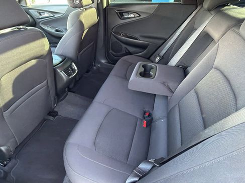 Used 2022 Chevrolet Malibu LT image 24