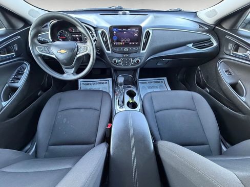Used 2022 Chevrolet Malibu LT FWD image 10