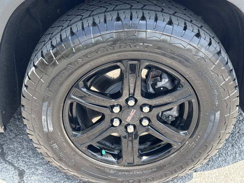 Certified 2023 GMC Acadia AT4 w/ Technology Package AWD/4WD image 11