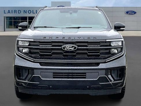 New 2026 Ford Expedition Platinum w/ Stealth Appearance Package AWD/4WD image 15