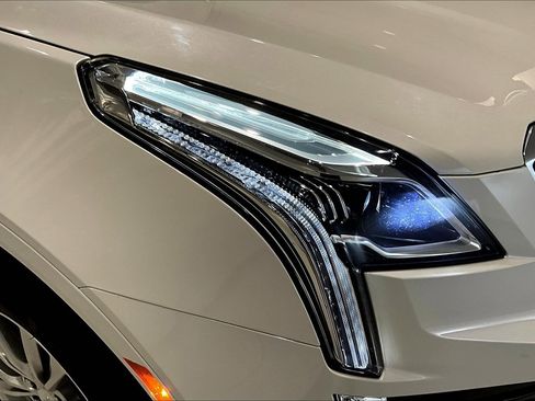 Used 2023 Cadillac XT5 Premium Luxury FWD image 31