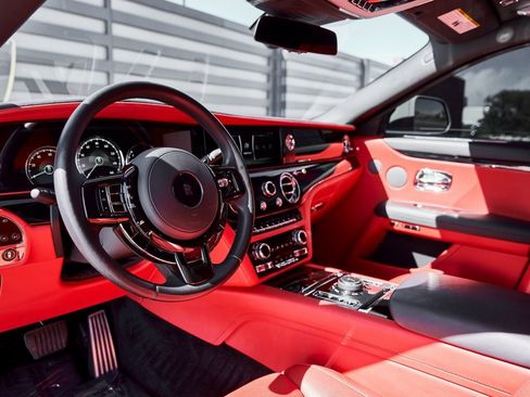 Used 2022 Rolls-Royce Ghost w/ Ghost Package image 2