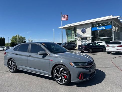 Used 2022 Volkswagen Jetta GLI Autobahn FWD image 1