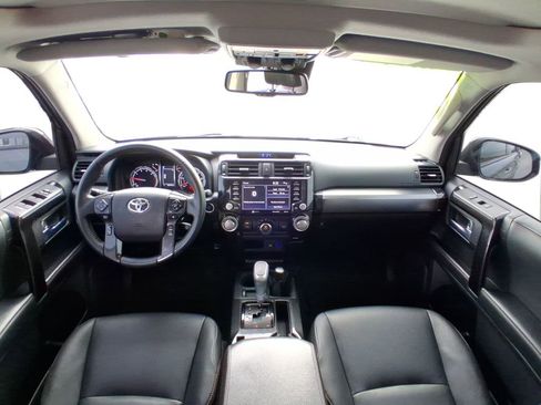Used 2021 Toyota 4Runner TRD Off-Road Premium w/ Moonroof Package AWD/4WD image 11