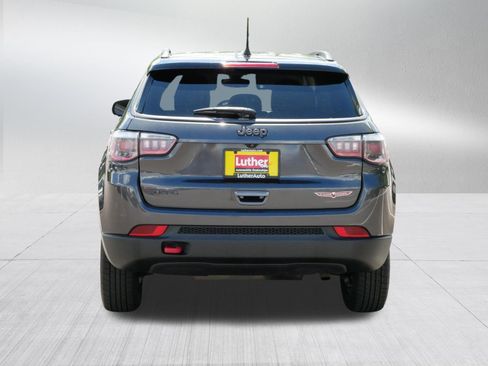 Used 2018 Jeep Compass Trailhawk AWD/4WD image 6