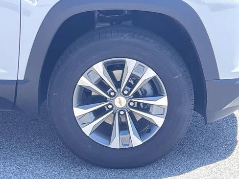 New 2026 Chevrolet Equinox LT FWD image 10