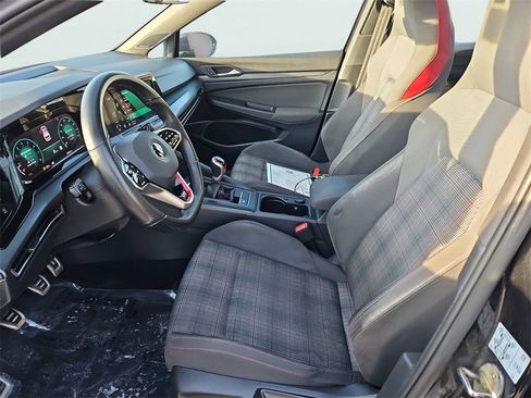 Certified 2022 Volkswagen GTI SE image 32