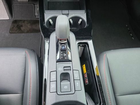 Used 2024 Toyota Prius Prime FWD image 28