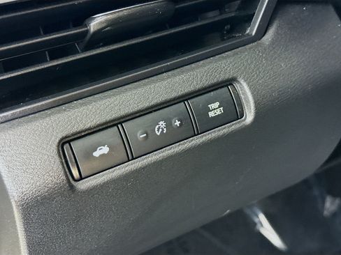 Used 2024 Nissan Altima 2.5 S image 9