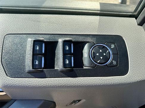 Used 2020 Ford F150 XLT image 15