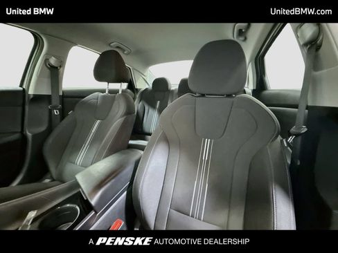 Used 2022 Hyundai Elantra SEL w/ Convenience Package FWD image 12