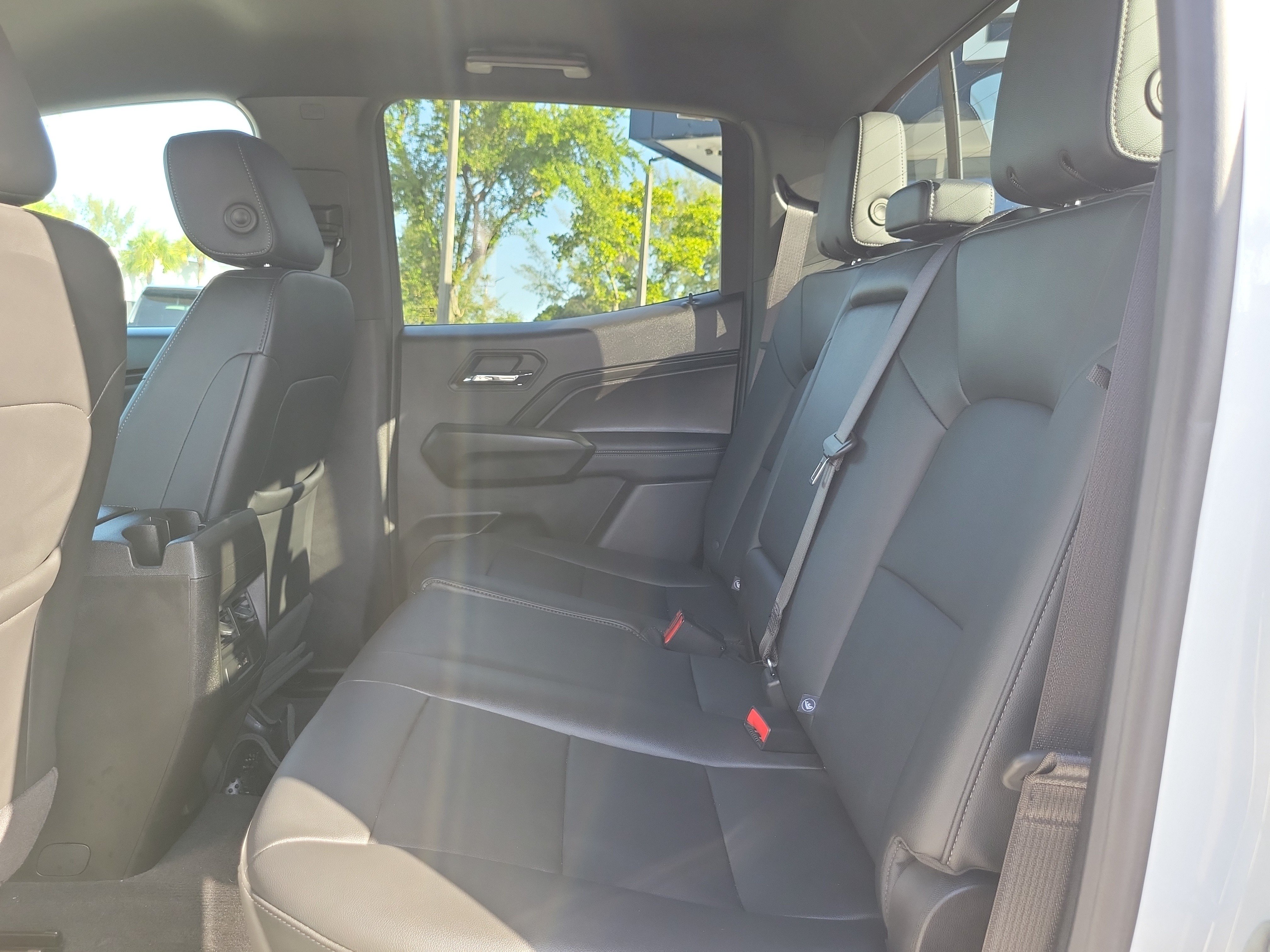 Used 2025 GMC Canyon Elevation w/ Convenience Package AWD/4WD image 14