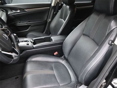 Used 2020 Honda Civic Touring image 19