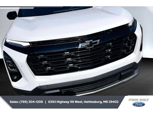 Used 2025 Chevrolet Equinox LT w/ Safety and Technology Package AWD/4WD image 22