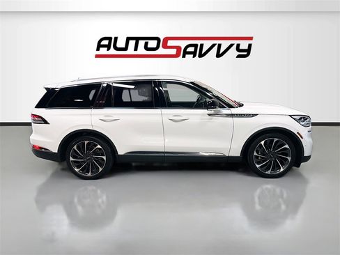 Used 2022 Lincoln Aviator Reserve w/ Equipment Group 201A image 8