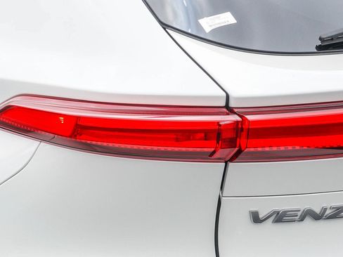 Used 2021 Toyota Venza XLE AWD/4WD image 9