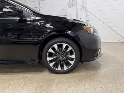 Used 2019 Nissan Sentra SR image 27
