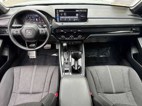 Used 2024 Honda Accord Sport image 15