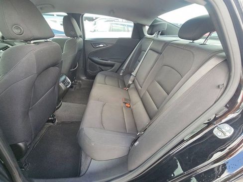 Used 2025 Chevrolet Malibu LT FWD image 6