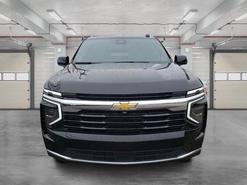 New 2026 Chevrolet Suburban LS AWD/4WD image 8