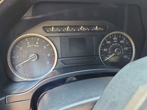 Used 2018 Ford F150 XLT image 11