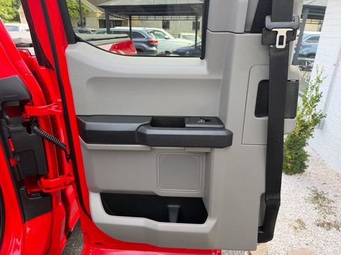 Used 2019 Ford F150 XL w/ Equipment Group 101A Mid AWD/4WD image 12