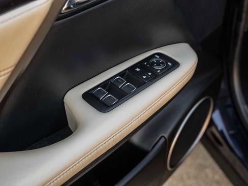 Used 2022 Lexus RX 450h AWD w/ Luxury Package image 43